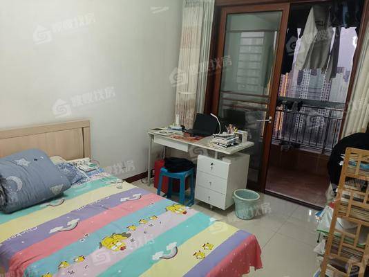 天成郡府东区3室2厅2卫136㎡