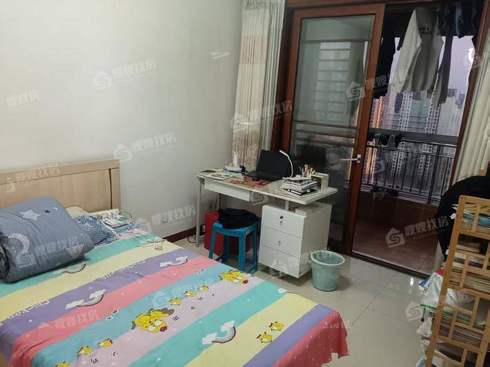 天成郡府东区3室2厅2卫136㎡