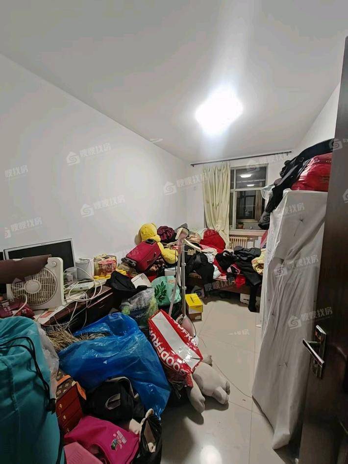 名园小区3室2厅2卫123㎡