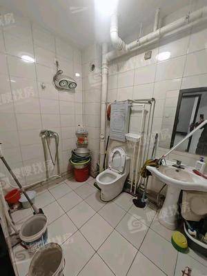 名园小区3室2厅2卫123㎡