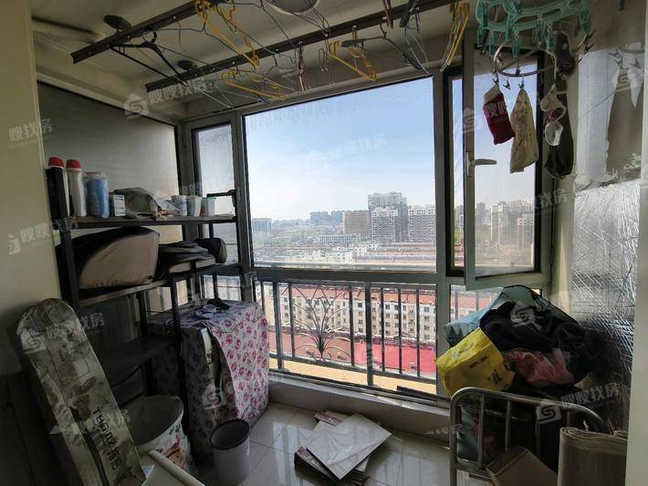 万泰丽景东区2室2厅1卫85㎡
