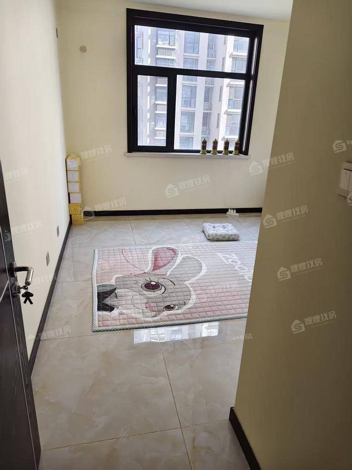 御河新城东区4室2厅2卫213㎡
