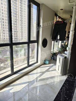 御河新城东区4室2厅2卫213㎡