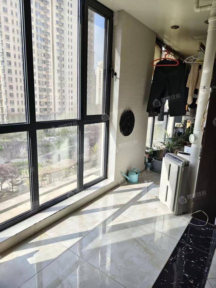 御河新城东区4室2厅2卫213㎡