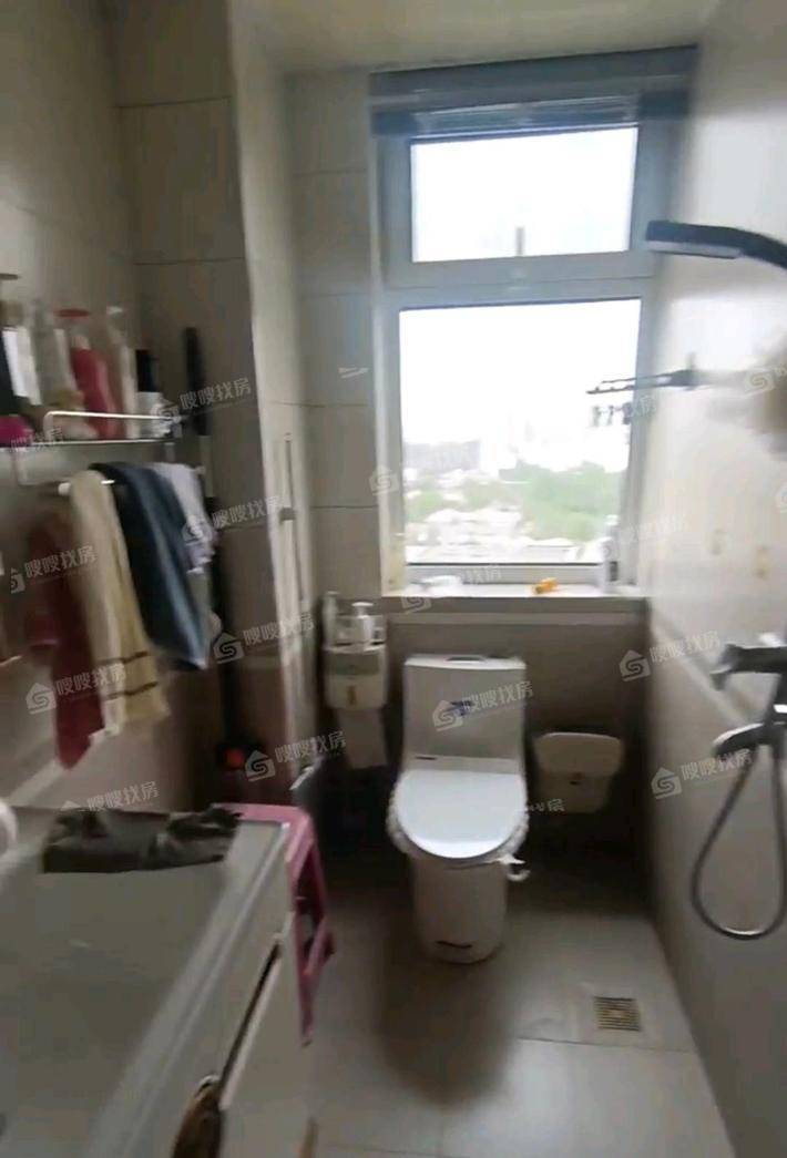 凤凰城（B区）3室2厅2卫119㎡
