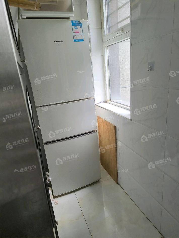 万泰丽景东区3室2厅2卫132㎡