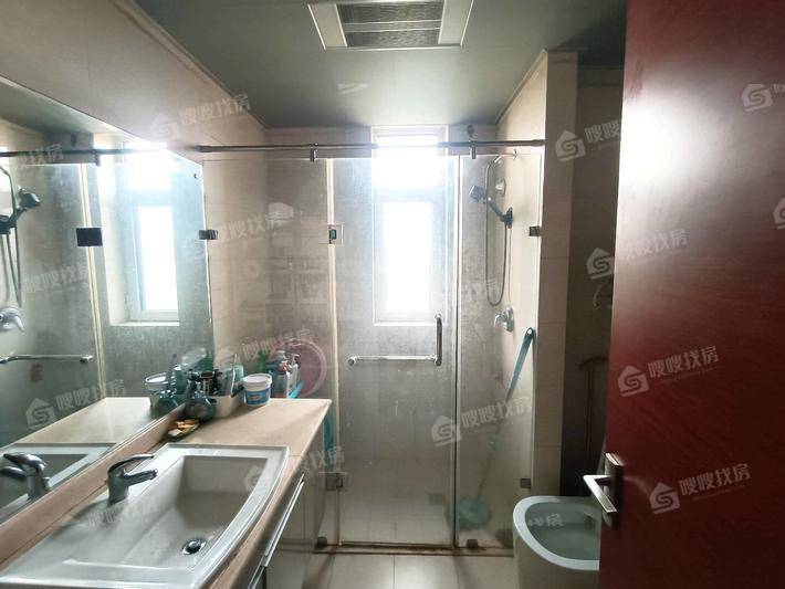 皇家壹里（C区）3室2厅2卫127㎡