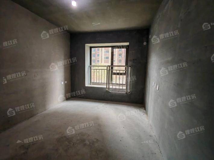 天成和悦名著东区3室2厅2卫115㎡