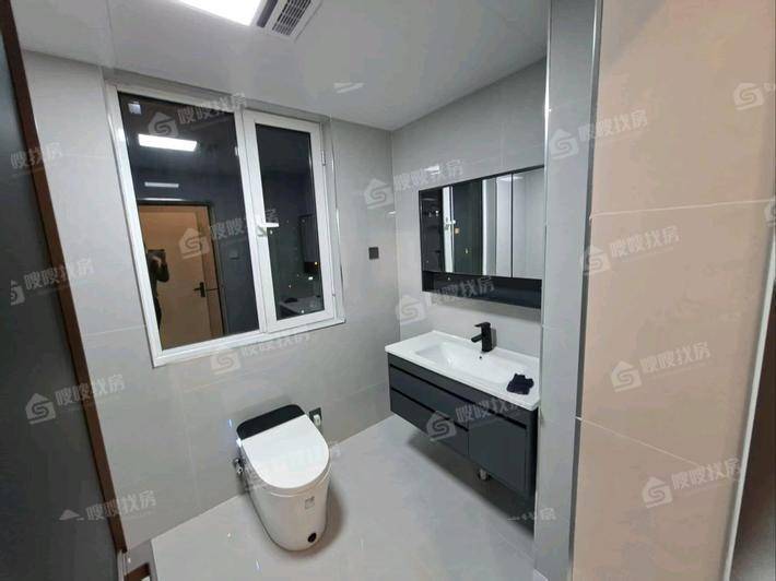 万泰丽景东区3室2厅2卫129㎡