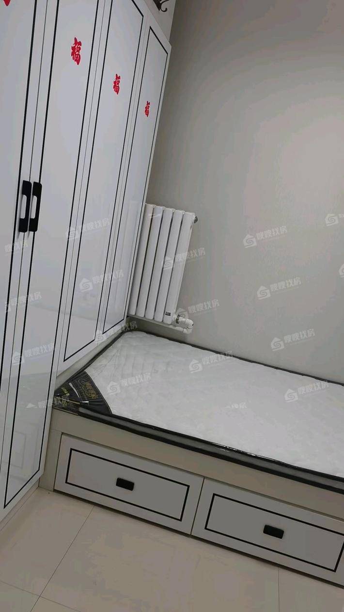 东方骏景3室1厅1卫88㎡