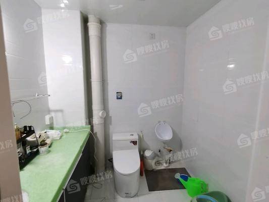 天成郡府东区3室2厅2卫138㎡