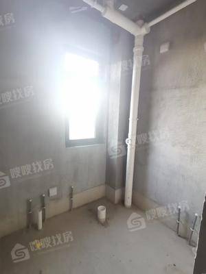 天成和悦名著东区3室2厅2卫105㎡