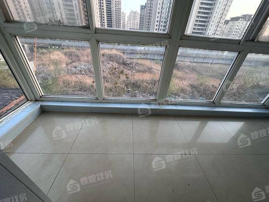 成龙小区3室2厅2卫138㎡