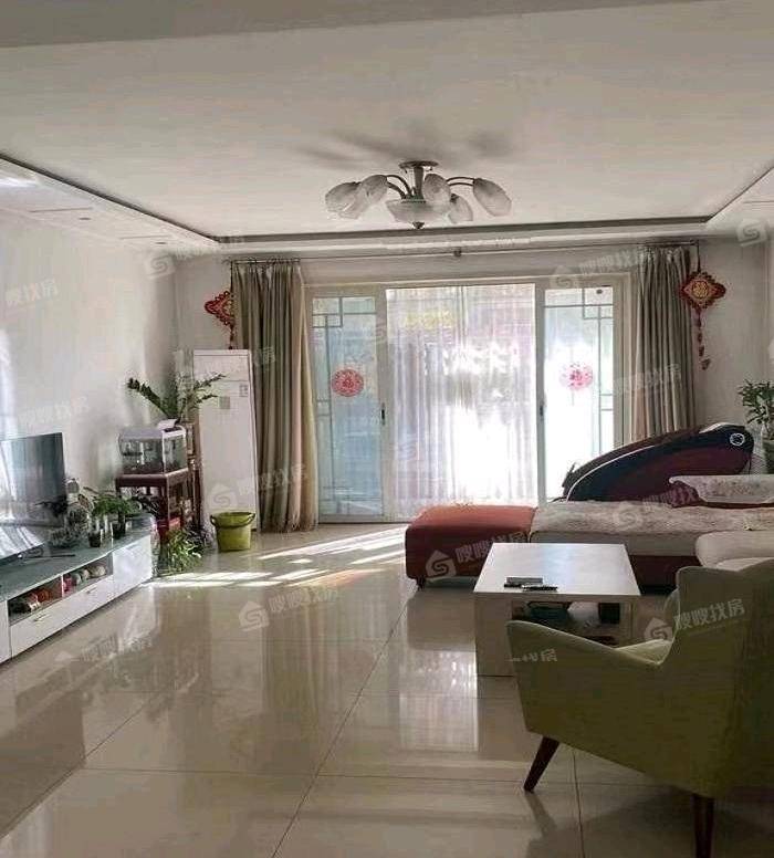 康馨园3室2厅1卫163㎡