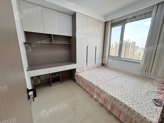 天成郡府东区3室2厅2卫122㎡
