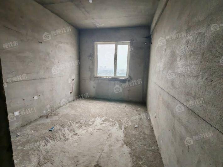 龙岸清华3室2厅1卫115㎡