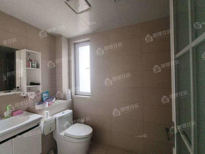 天成名著三期3室2厅2卫123㎡