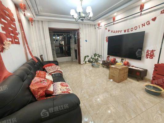 宏宇亚龙湾西区3室2厅2卫122㎡