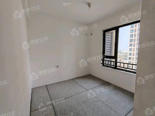 荣盛花语城3室2厅2卫102㎡