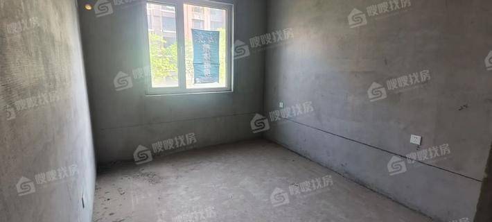 天成名著四期3室2厅2卫136㎡