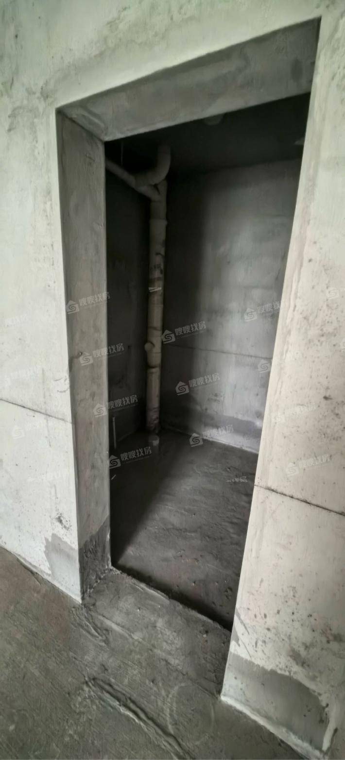 三里家园3室1厅1卫113㎡
