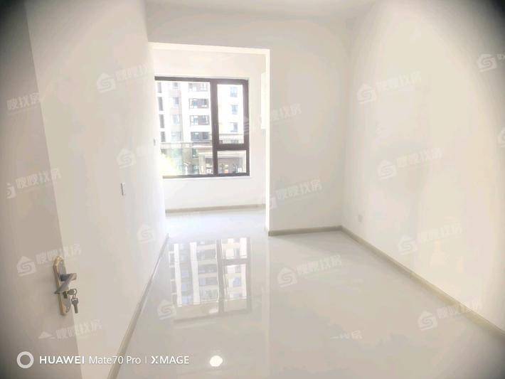 泰合荣盛华府（南区）3室2厅2卫118㎡
