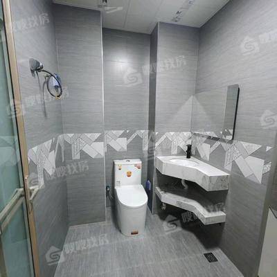 龙岸清华3室2厅1卫120㎡