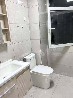龙岸清华3室2厅1卫120㎡