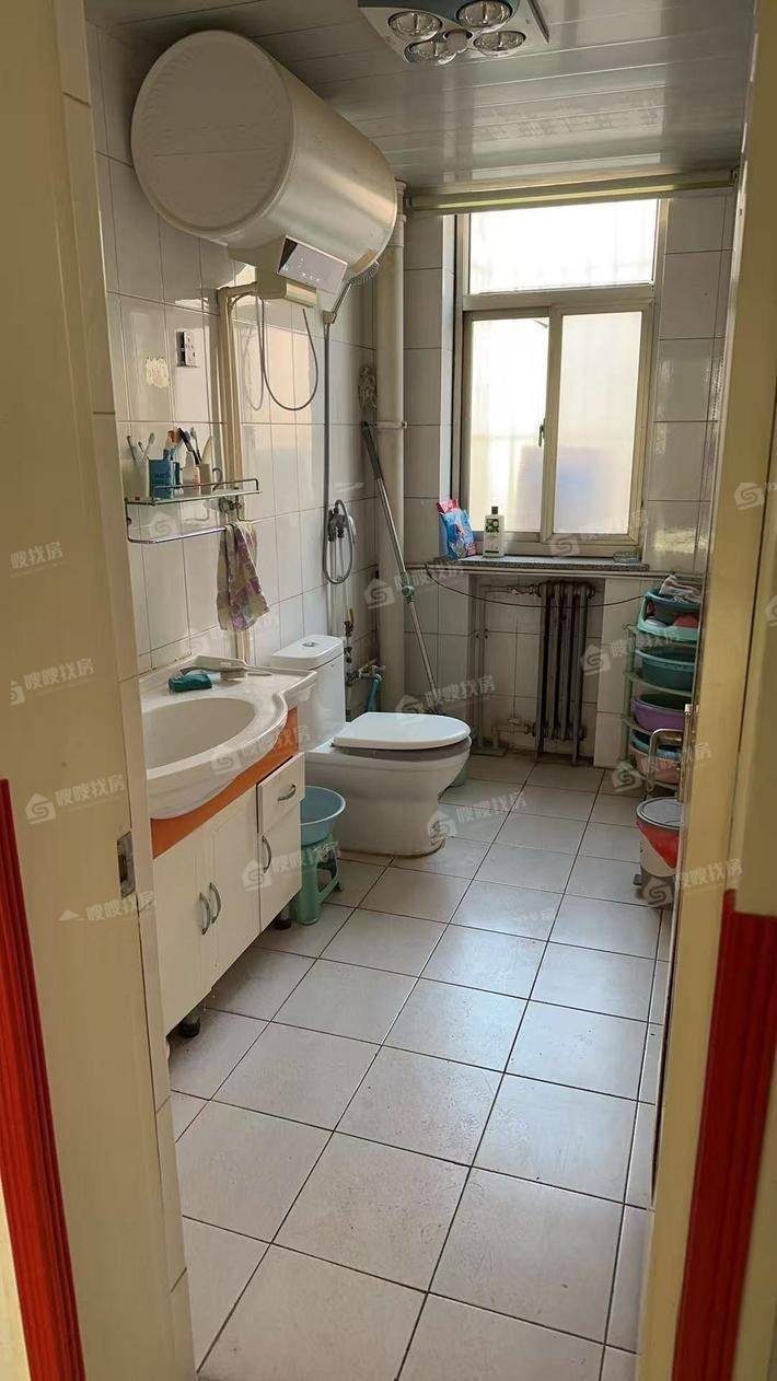 建设小区3室2厅2卫133㎡