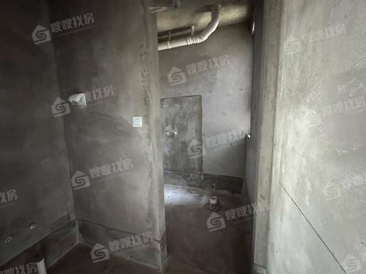 颐和荣盛华府（北区）3室2厅2卫139㎡