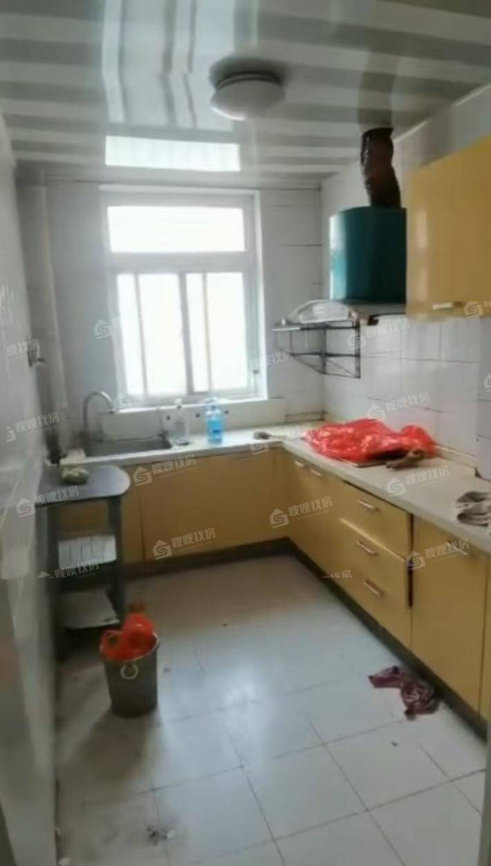 广厦阳光3室2厅1卫120㎡