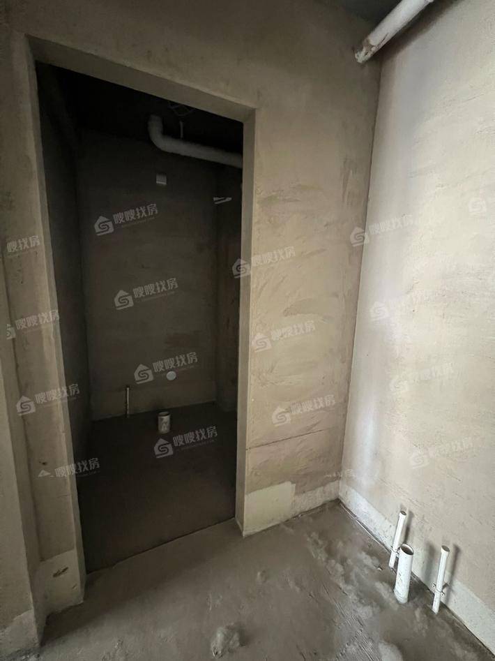 宏宇亚龙湾西区3室2厅2卫133㎡