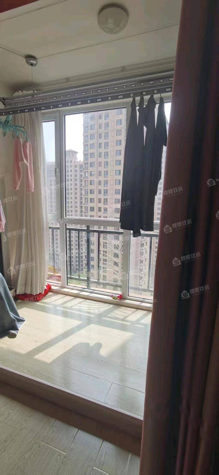 万泰丽景西区3室2厅2卫131㎡