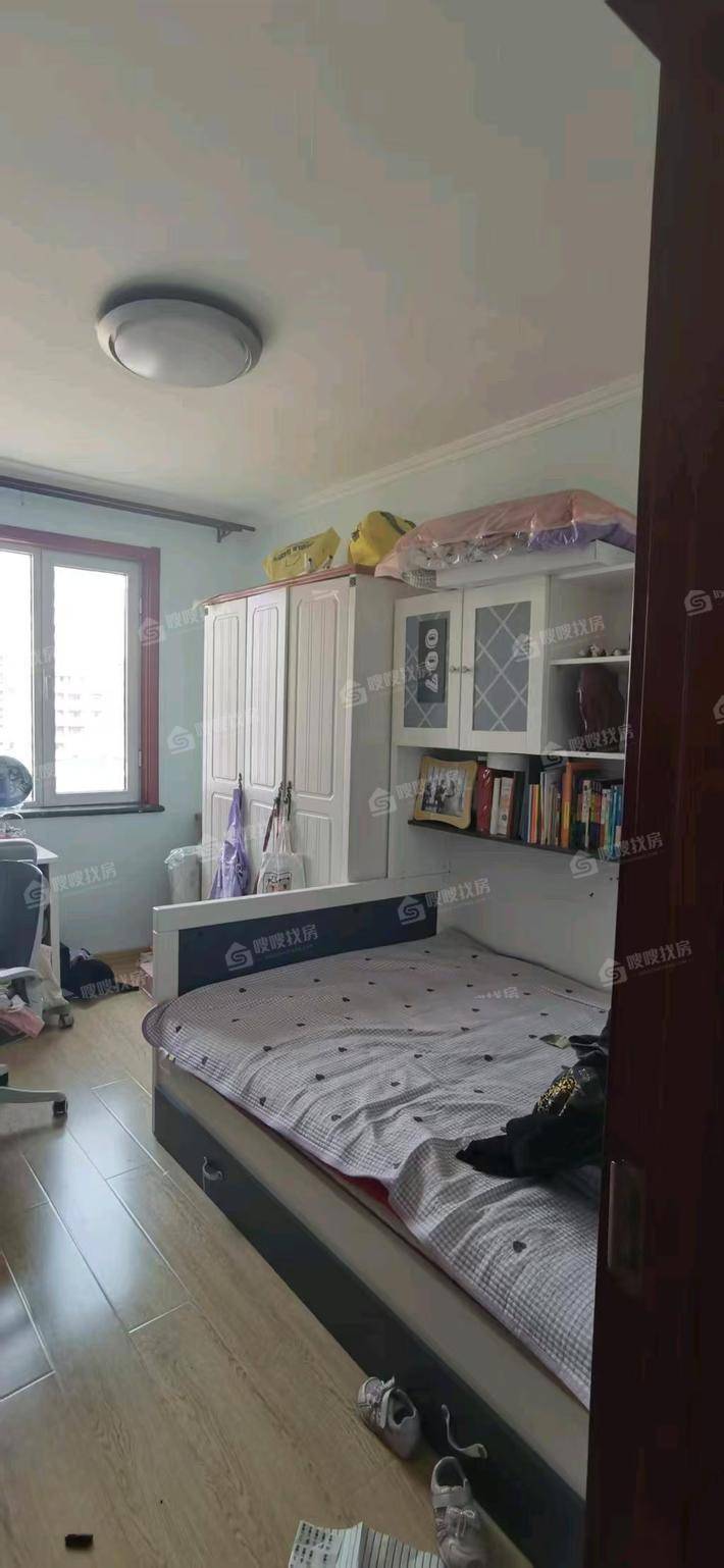 万泰丽景西区3室2厅2卫131㎡