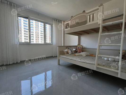 万泰丽景东区3室2厅2卫133㎡