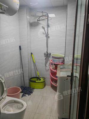 天成名著三期3室2厅1卫101㎡