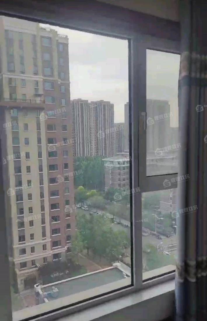 天成名著三期3室2厅1卫101㎡