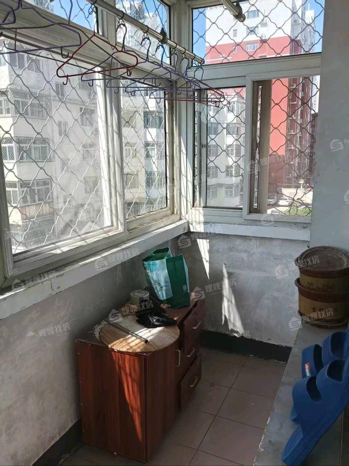 朝阳花园2室2厅1卫90㎡