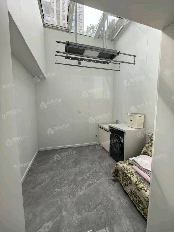 天成玉玺台三期6室2厅2卫115㎡