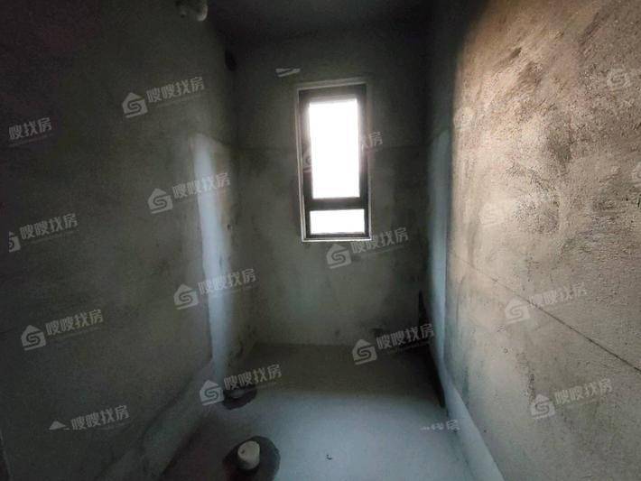 泽信云尚3室2厅2卫118㎡
