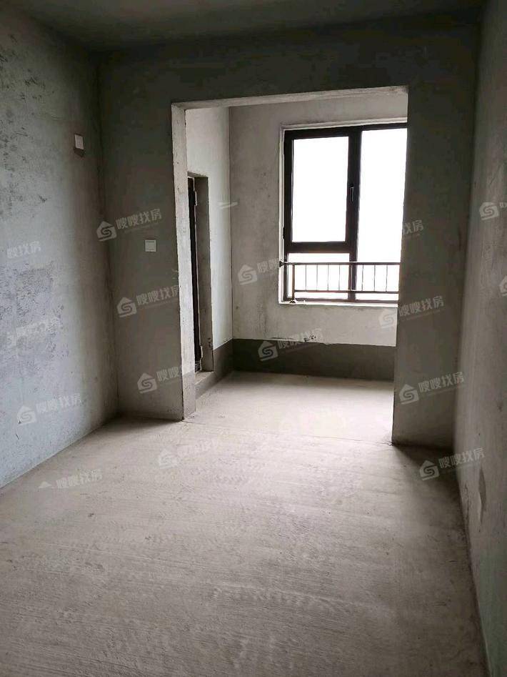 吾悦华府3室2厅1卫110㎡