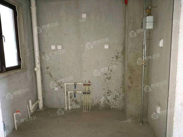 吾悦华府3室2厅1卫110㎡