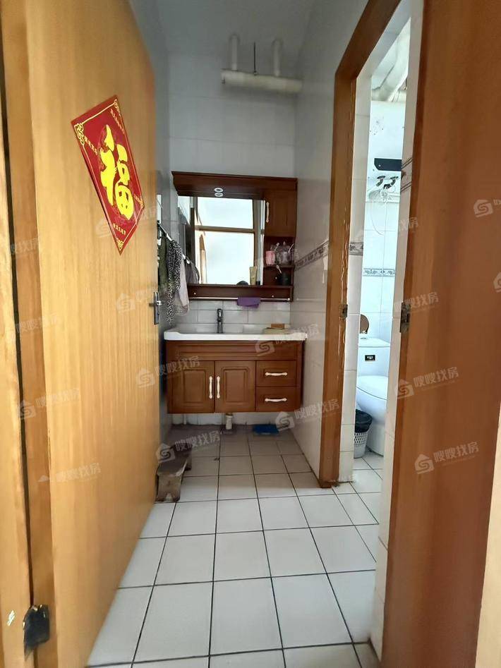 司法局宿舍3室2厅2卫128㎡