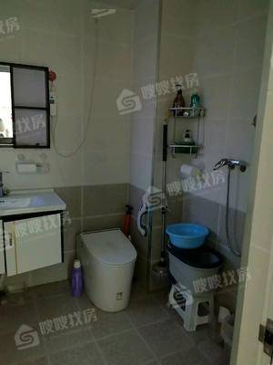 凤凰城（B区）3室2厅2卫135㎡