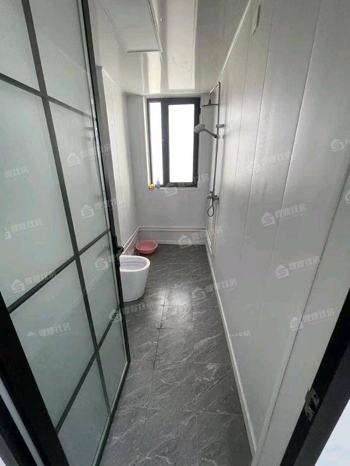 吾悦华府3室2厅2卫120㎡