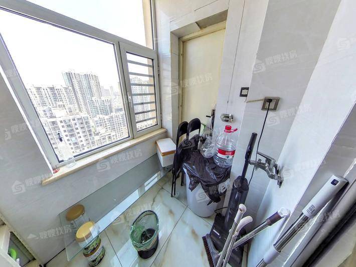 皇家壹里（A区）3室2厅2卫130㎡