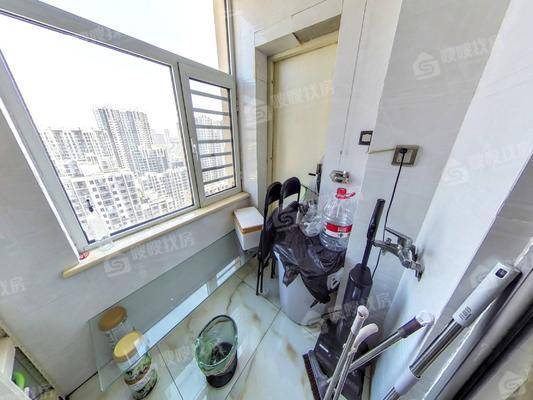 皇家壹里（A区）3室2厅2卫130㎡