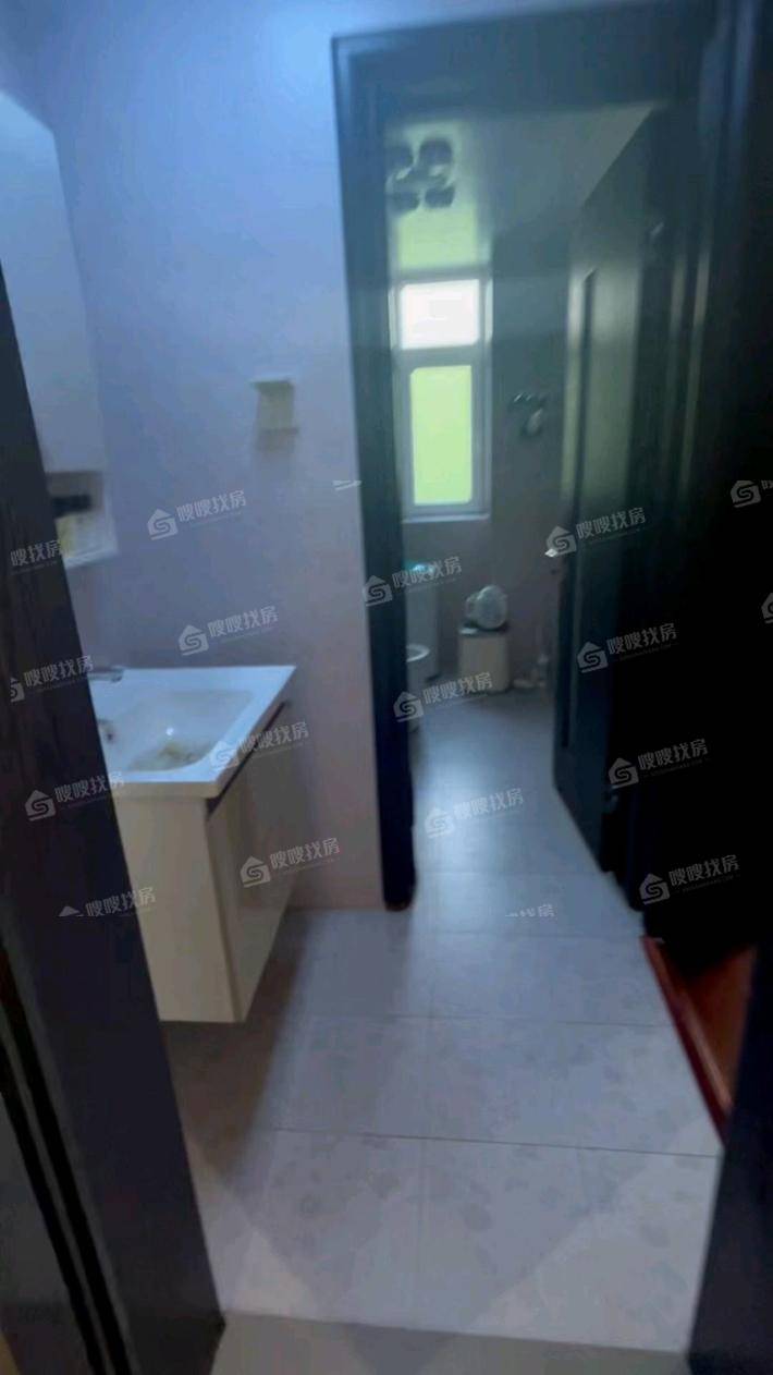天成首府4室2厅3卫197㎡