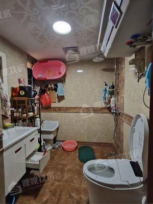 天成郡府西区3室2厅2卫144㎡