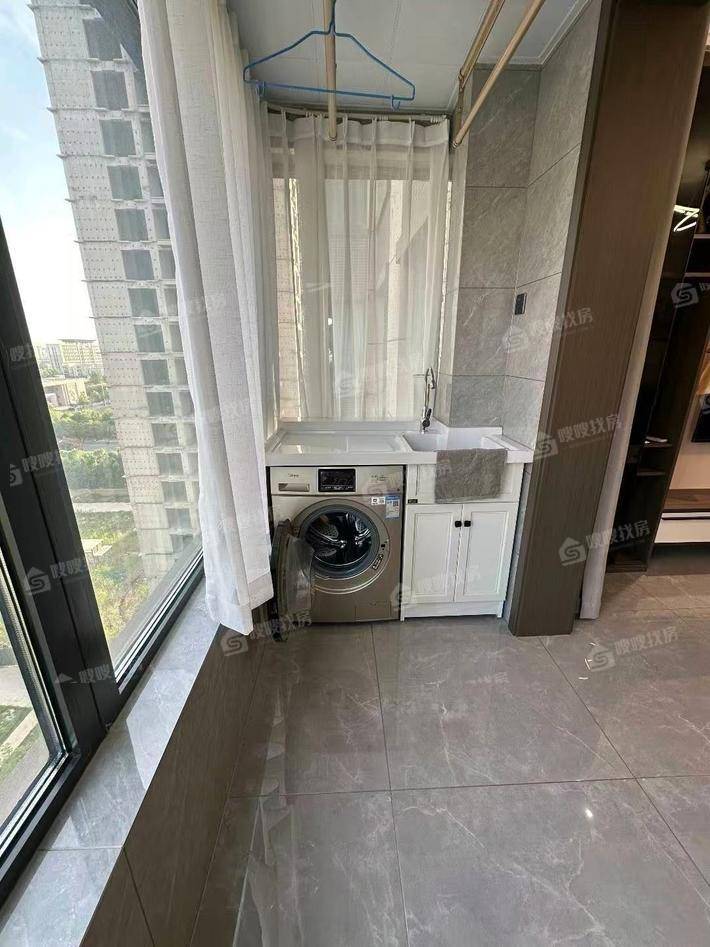 青海一品3室2厅2卫112㎡